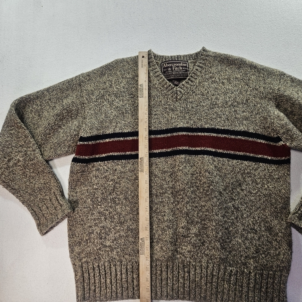 Abercrombie & Fitch XL Shetland Wool V-Neck Sweater - Picture 5 of 7